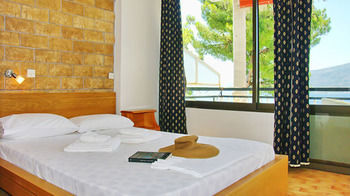 Lions2 Studios And Apartments Askeli ภายนอก รูปภาพ